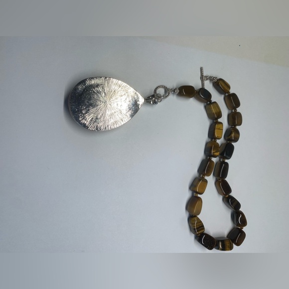 Cottagecore whimsical vintage holographic tigers eye romance rose magic necklace - Picture 8 of 9